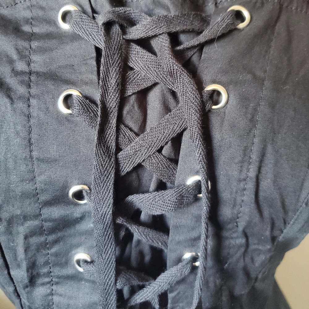 HOT TOPIC LACE UP TOP - Picture 4 of 11
